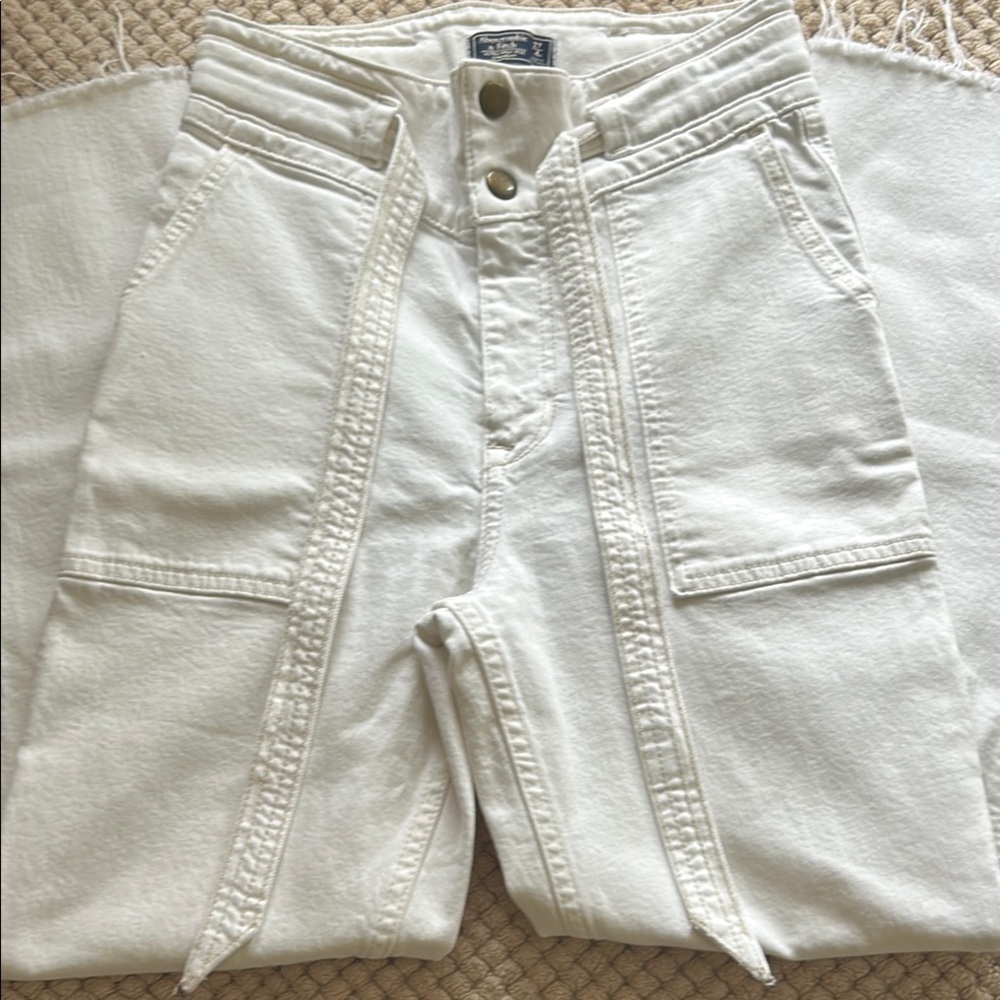 Abercrombie & Fitch Cream Ultra-High Rise Jeans - Picture 6 of 10